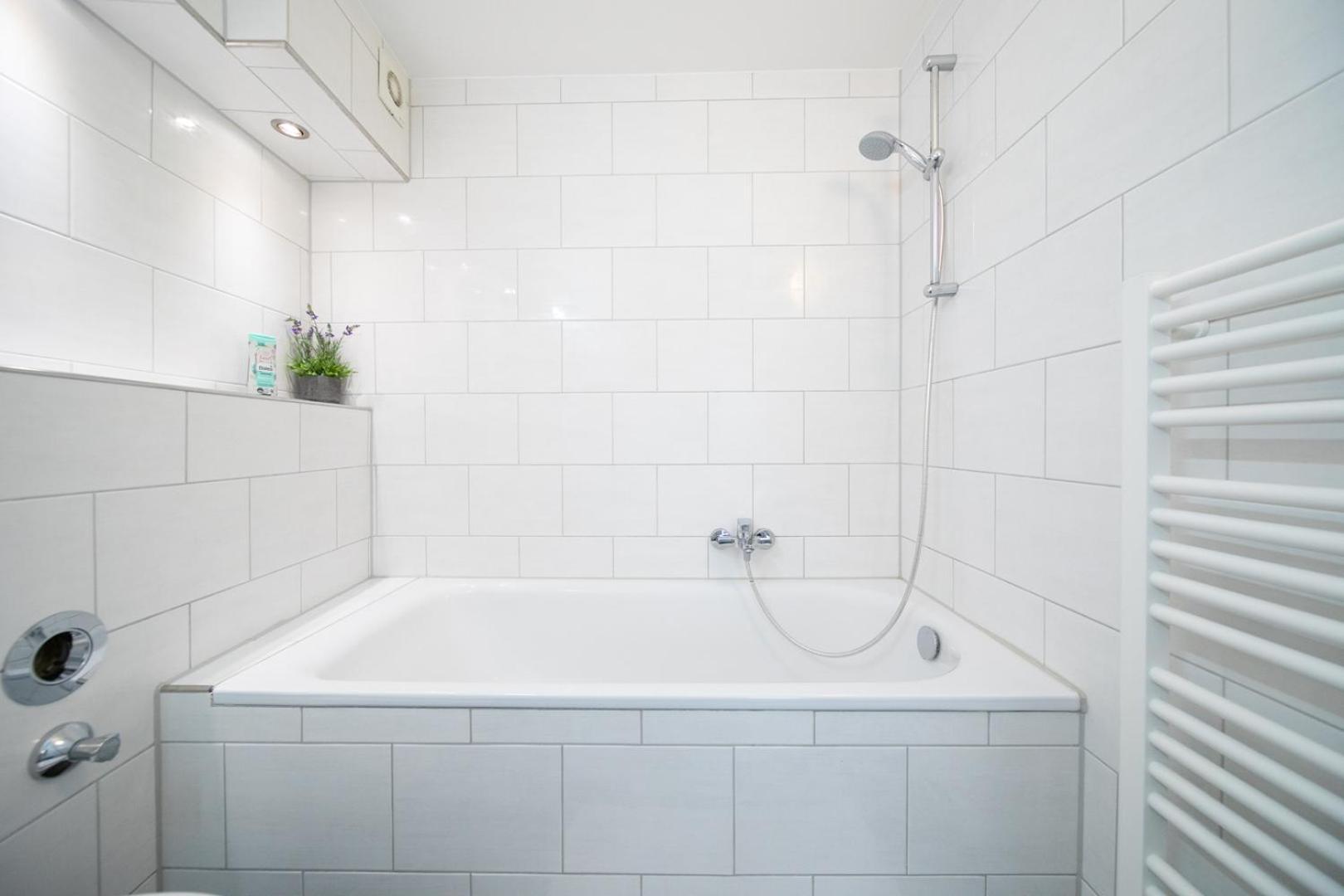 Favorite Stays -Suite And More - Altstadt Dusseldorf Ngoại thất bức ảnh